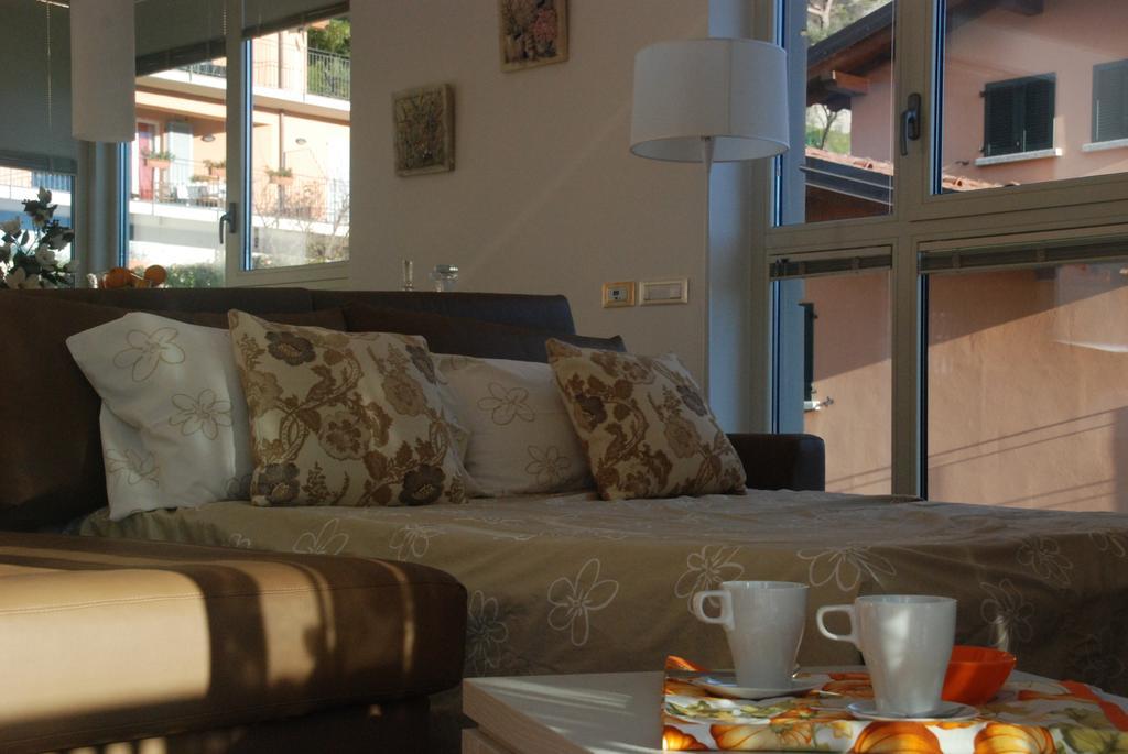 Apartamento Residenza Simona Mezzegra Habitación foto
